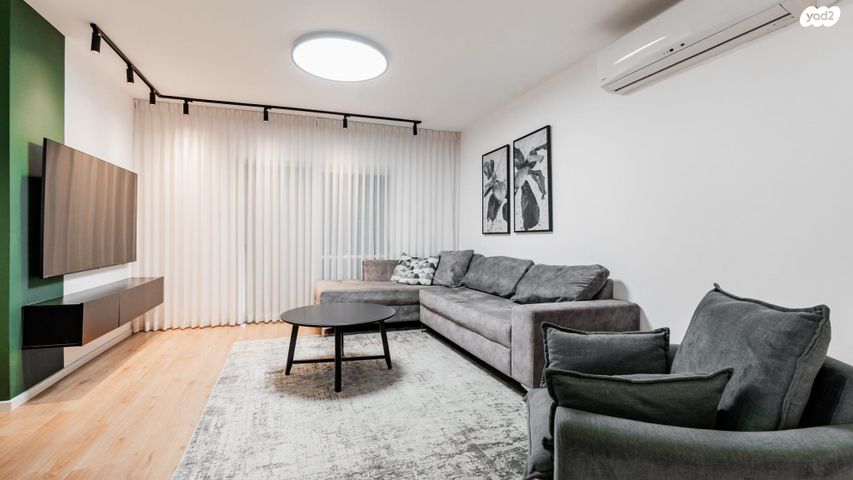 גג/ פנטהאוז, גדעון האוזנר, רמות הרכס, באר שבע