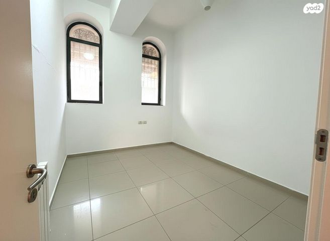 דירה, מסילת ישרים, מחנה יהודה - לב העיר, ירושלים