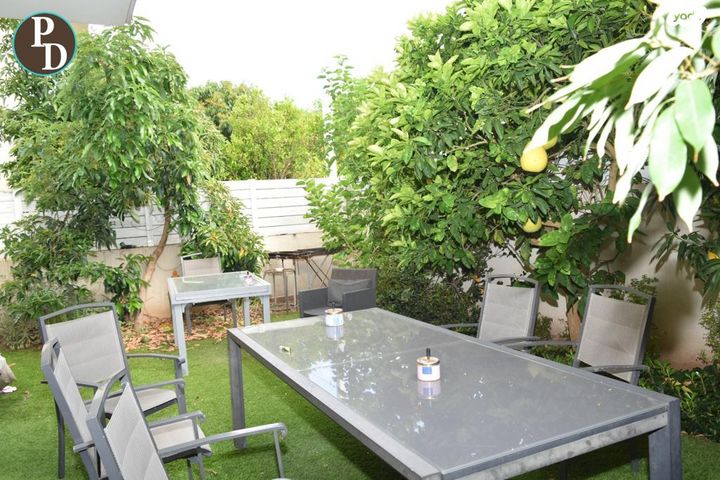 דו משפחתי, פרדסיה, פרדסיה