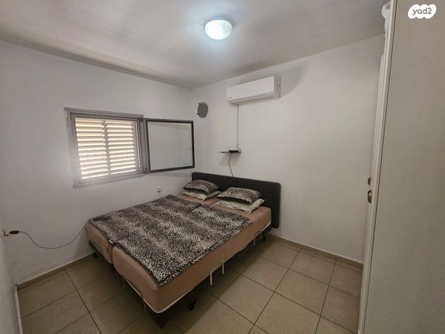 דירה, הרב יעקב לנדא, בני ברק