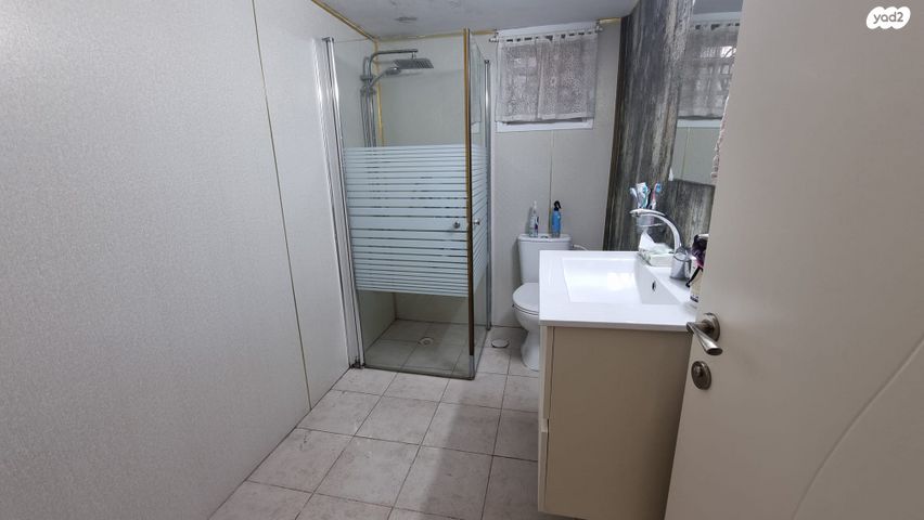 דירת גן, גוש עציון, קרית שמואל, טבריה