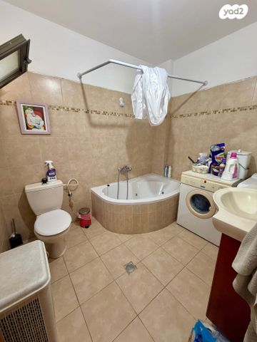 בית פרטי/ קוטג', לוטם