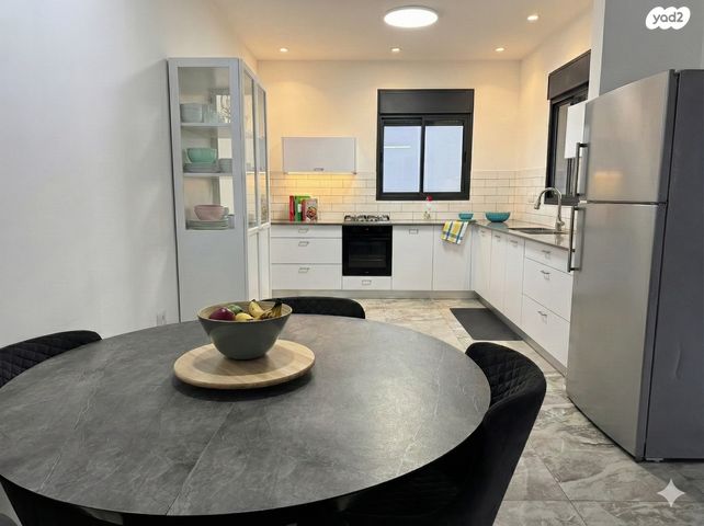 דו משפחתי, קצרין