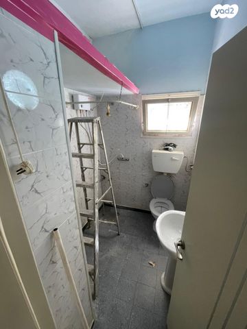 דירה, יצחק שדה 34, גבעת הרקפות, גבעת תל חי, קרית אתא