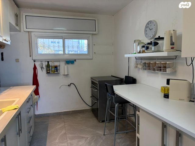 דירה, התאנה, המכבים, גבעת זאב