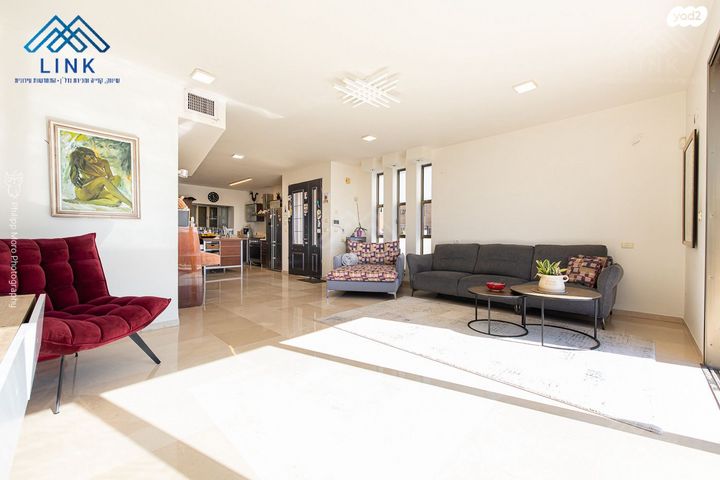 דו משפחתי, הוד הכרמל, דניה, חיפה