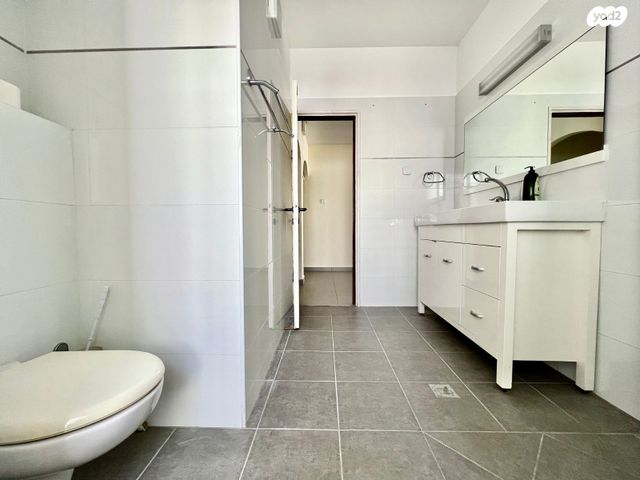 דירה, גבע 9, מרכז העיר דרום, נתניה