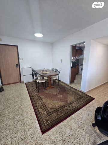 דירה, גבעת עמוס, נשר