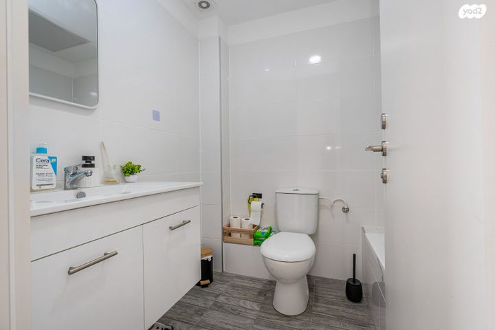 דירה, לבונה, אור ים, אור עקיבא