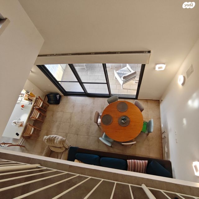 דו משפחתי, בית אריה / עופרים