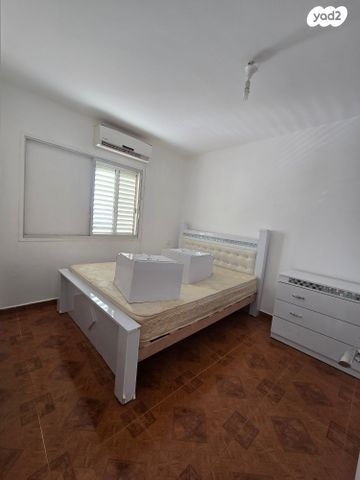 דירה, דימונה