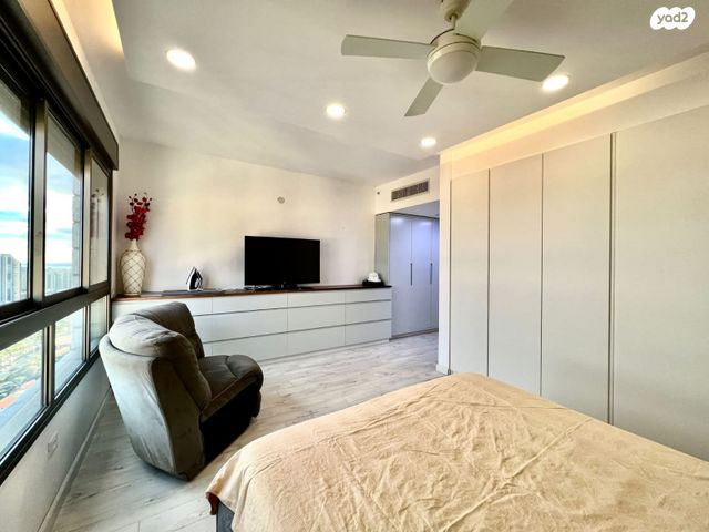 דירה, דווייט דייוויד איזנהאואר 1, אגמים, נתניה