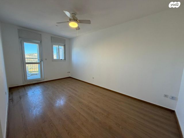 גג/ פנטהאוז, יהודה המכבי, גבעת הזית, אפרת