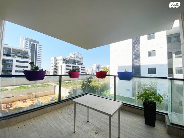 דירה, לבונה, אור ים, אור עקיבא