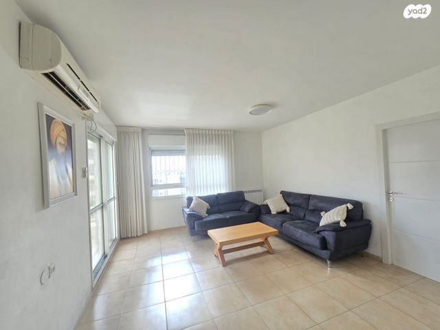 דירה, הרב כלפון משה הכהן, חומת שמואל, הר חומה, ירושלים