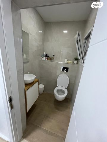 דירה, הנשיאים, מגדל העמק