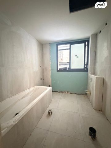 דירה, המרי, שינקין, גבעתיים