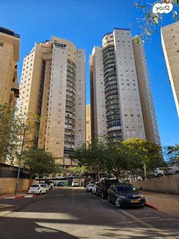 דירה, הנרי קנדל, העיר העתיקה, רמב"ם, דרום, באר שבע