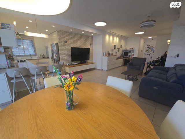 דירה, שלומציון, נגבה, רמת גן