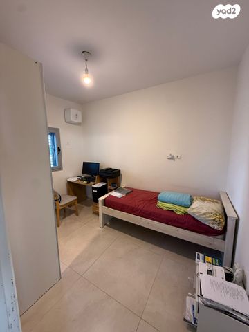 גג/ פנטהאוז, שכונת בן גוריון, מרכז העיר ג', רמת גן