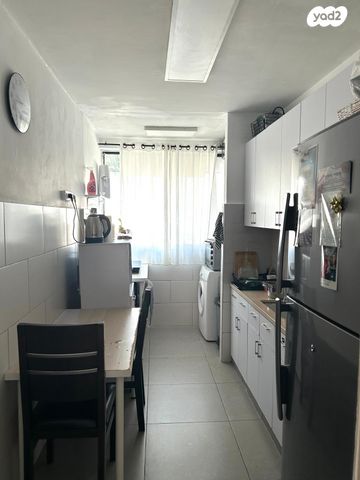 דירה, יצחק בן צבי 64, קרית חיים מזרחית, חיפה