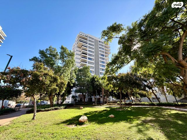 דירה, מגורי חיים כהן 10, נאות שקד, נתניה