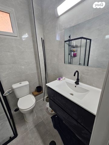 דירה, הנרי קנדל, העיר העתיקה, רמב"ם, דרום, באר שבע