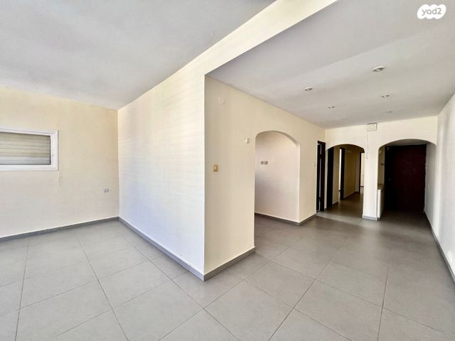 דירה, גבע 9, מרכז העיר דרום, נתניה