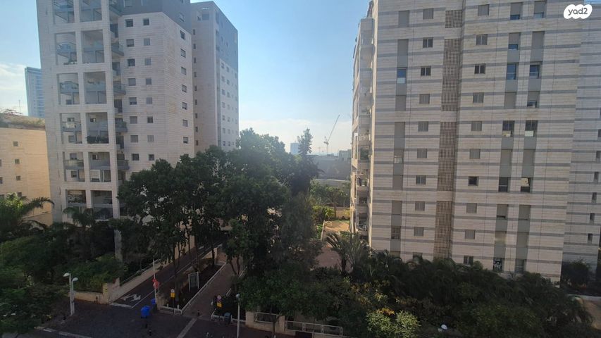 דירה, שמעון בן צבי, שטח 9, גבעתיים