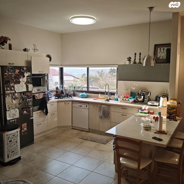 דו משפחתי, בית אריה / עופרים