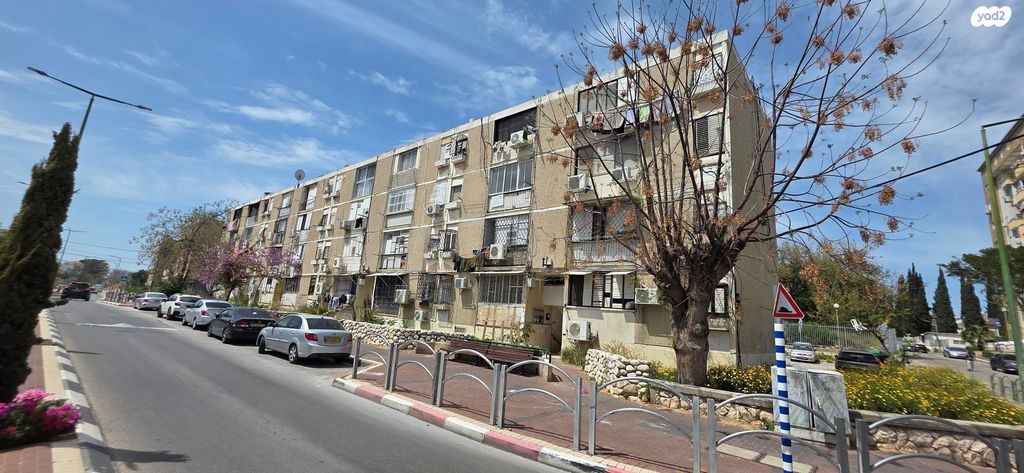 גיורא יוספטל 