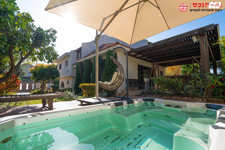 בית פרטי/ קוטג', מרכז הישוב, גני תקווה