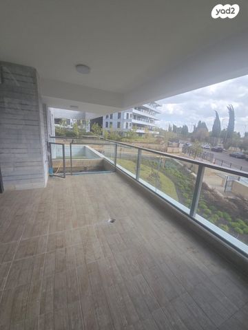 דירה, יונה וולך 7, גרין פארק החדשה, הוד השרון