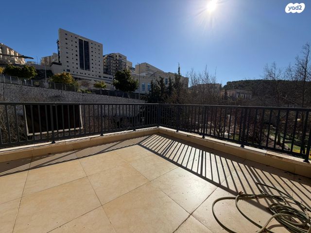 גג/ פנטהאוז, יהודה המכבי, גבעת הזית, אפרת