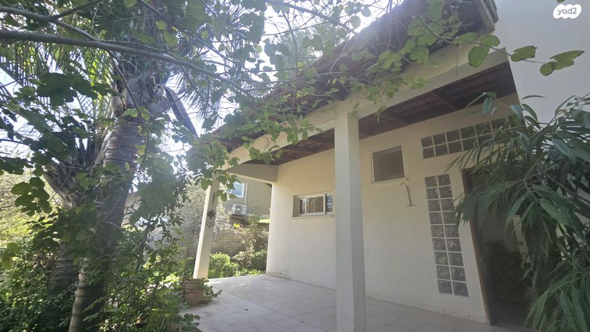 בית פרטי/ קוטג', סתריה