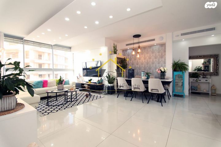 דירה, גד מכנס, מרכז העיר דרום, נתניה