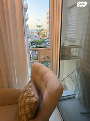 דירה, מרדכי אנילביץ', מרכז העיר, עכו