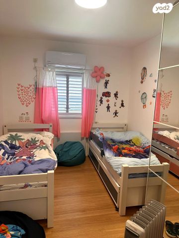 דו משפחתי, בית אריה / עופרים