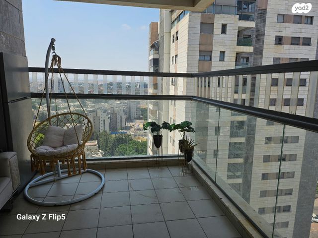 דירה, המגדל הלבן, שאר העיר, רמלה