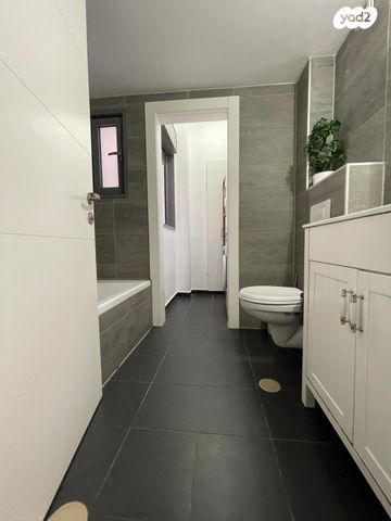 דירה, רמת השרון