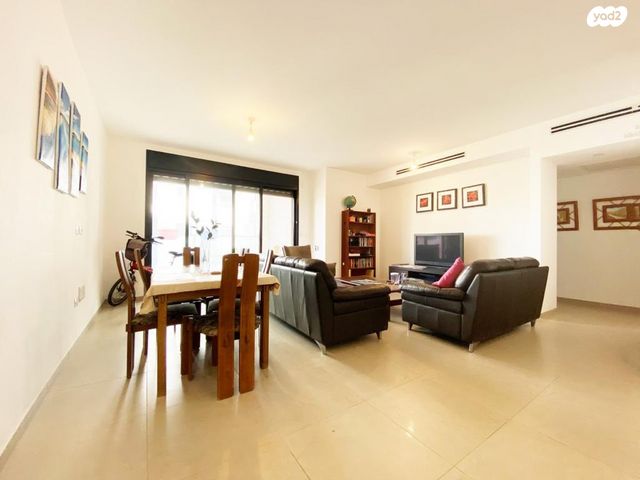 דירה, לבונה, אור ים, אור עקיבא