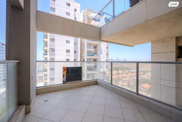 דירה, האיכרים, גני אזור, אזור