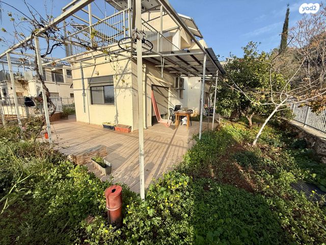 בית פרטי/ קוטג', לוטם