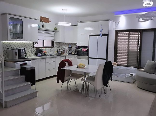 גג/ פנטהאוז, משה שרת, קרית חיים מזרחית, חיפה