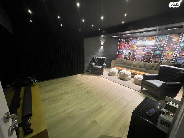 בית פרטי/ קוטג', שכונת האוצר, חדרה