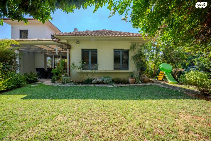 בית פרטי/ קוטג', קרית ביאליסטוק, יהוד מונוסון