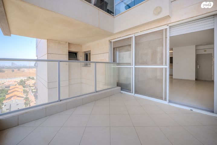 דירה, האיכרים, גני אזור, אזור