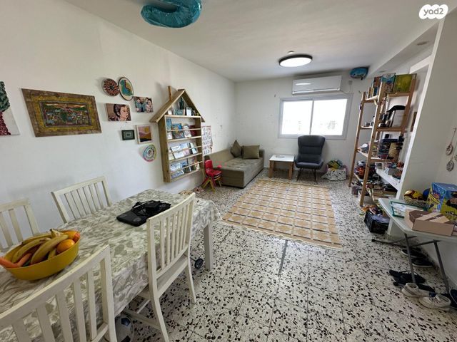 דירה, ישראל גלילי, בן גוריון, שדרות