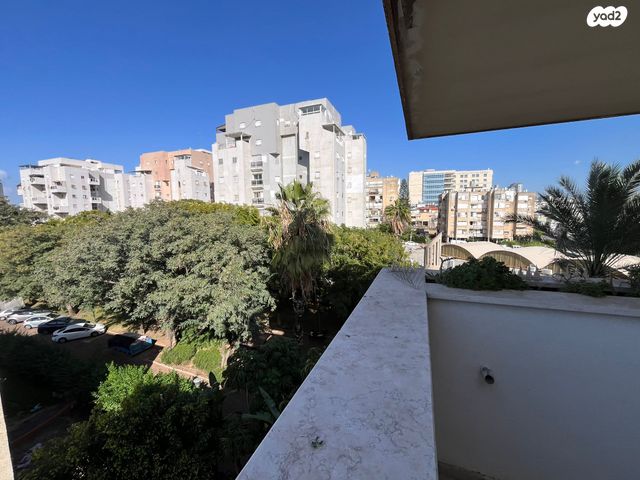 דירה, שדרות הרב לוין 40, רמת עמידר, רמת גן