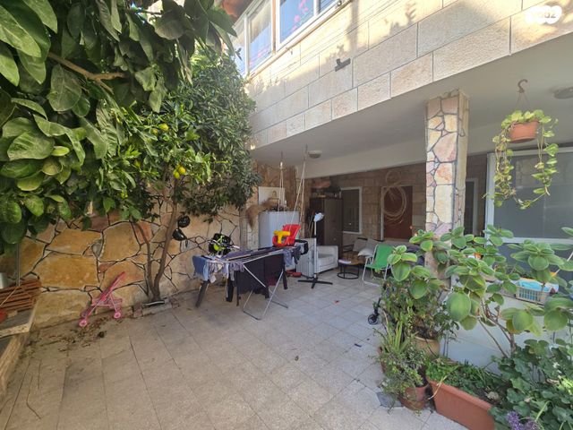 דירת גן, היבוק, מחנה יהודה - לב העיר, ירושלים